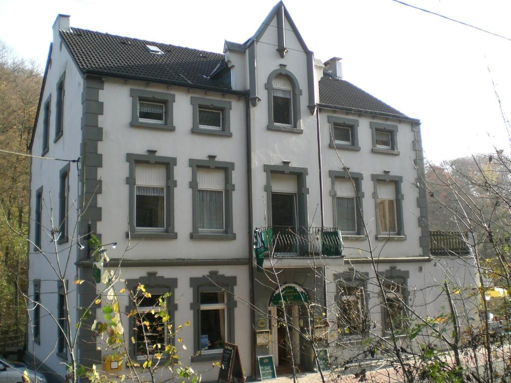 Hotel Bergische Schweiz 벨베르트 외부 사진