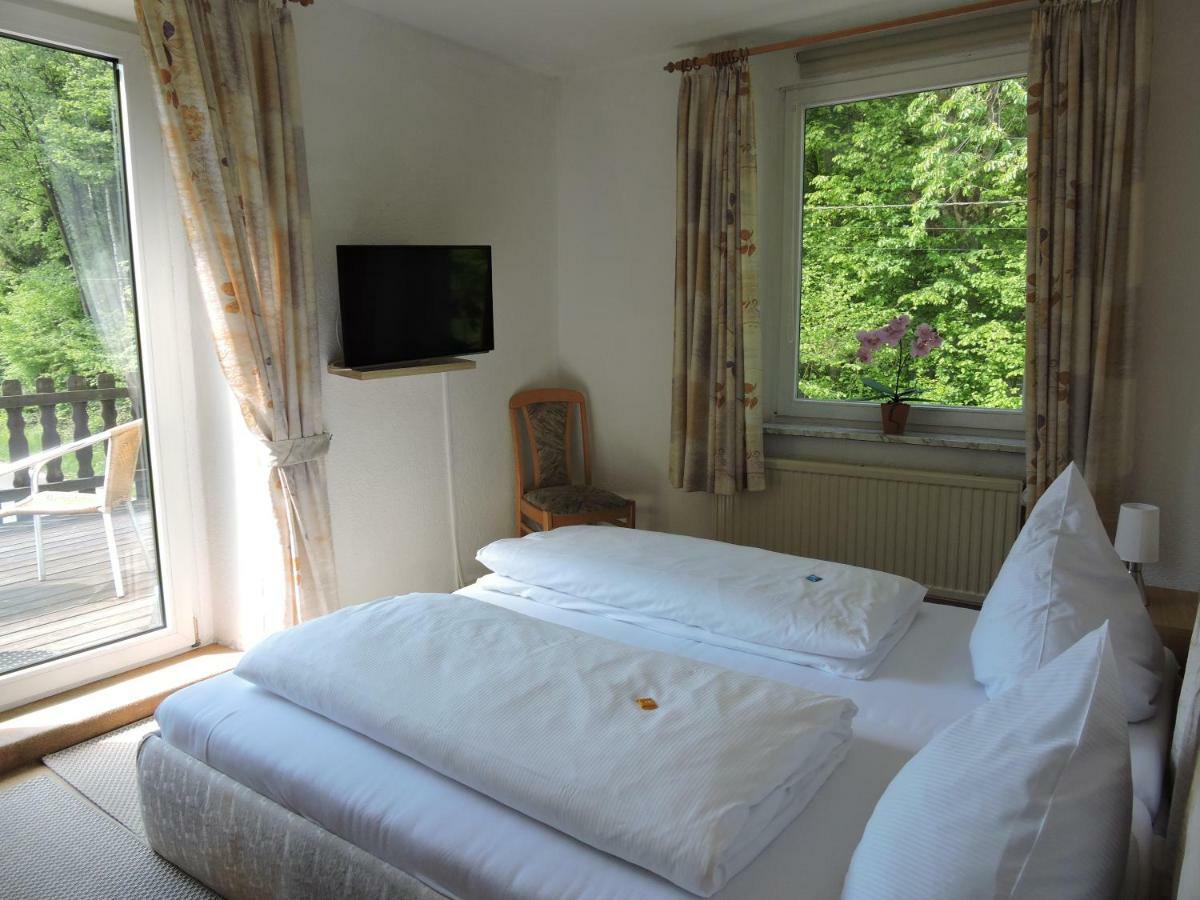 Hotel Bergische Schweiz 벨베르트 외부 사진